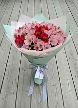 Букет цветов из:  Альстромерии в Посёлок совхоза Красковский