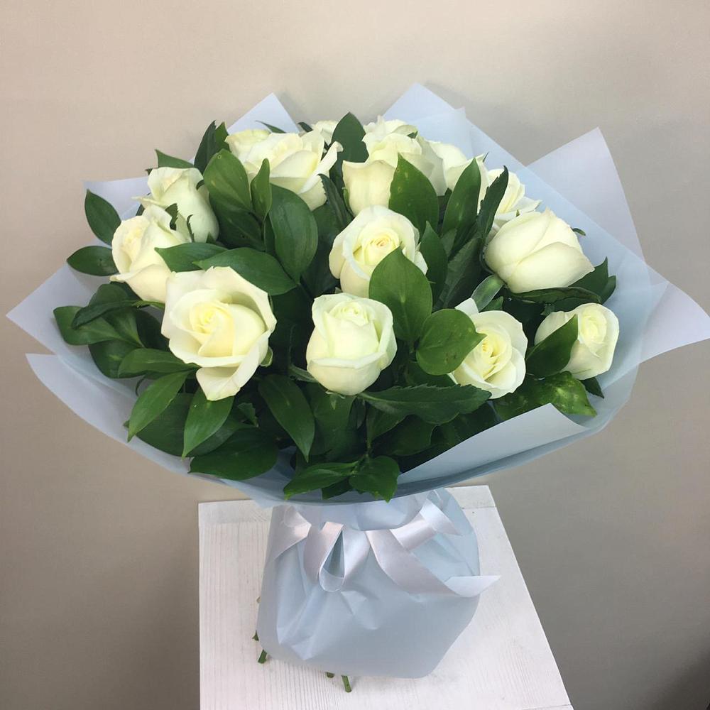 Букет 15 Белых роз Проуд в Посёлок совхоза Красковский
