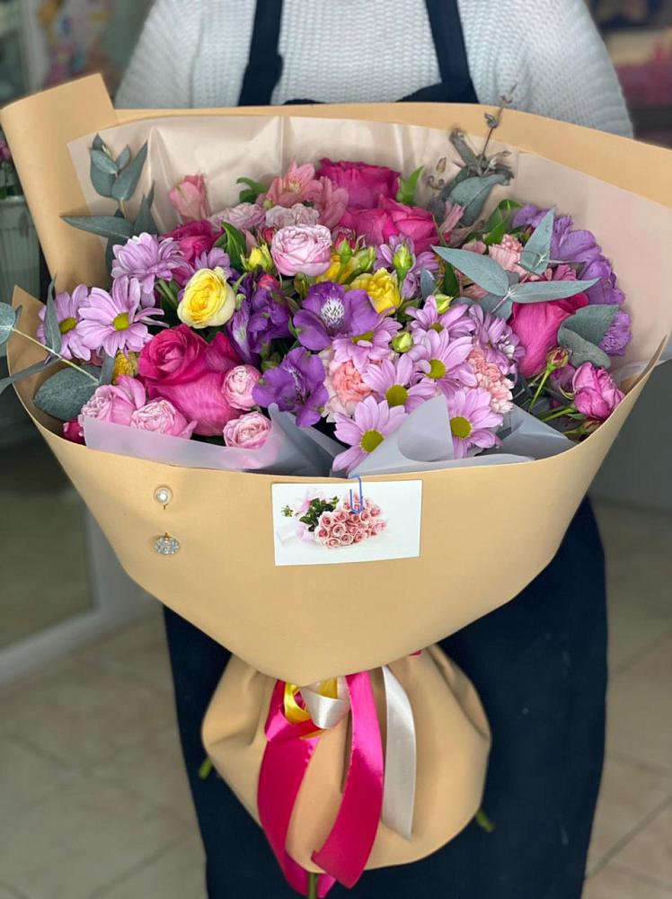 Букет цветов из: Хризантемы, Гвоздики и Альстромерии в Посёлок совхоза Красковский