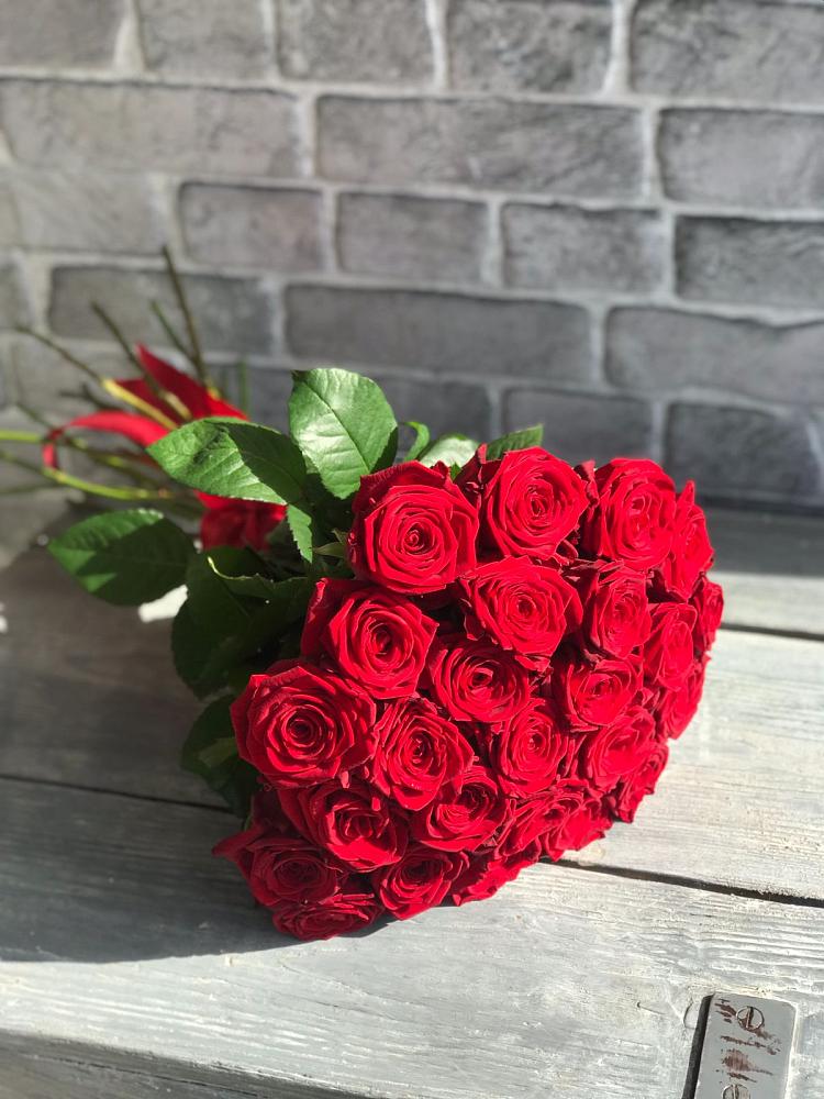 Букет Красные розы Фридом в Посёлок совхоза Красковский