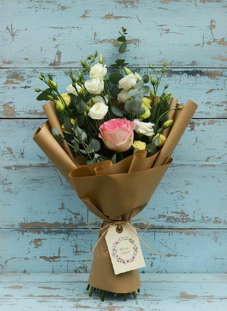 Букет цветов из: Розы и Лизиантусы в Посёлок совхоза Красковский