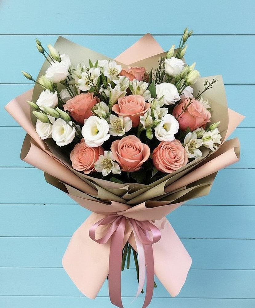 Букет цветов из: Розы, Альстромерии и Лизиантусы в Посёлок совхоза Красковский