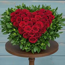 Цветочная композиция из Розы в виде сердца #REPLACE_PRED# Посёлок совхоза Красковский