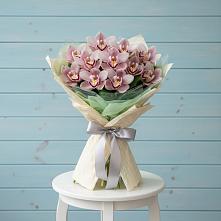 Букет цветов из:  Орхидеи и Розы #REPLACE_PRED# Посёлок совхоза Красковский