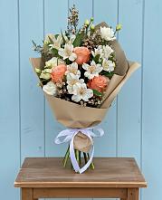 Букет цветов из:  Альстромерии, Лизиантусы, Розы и Хризантемы в Посёлок совхоза Красковский