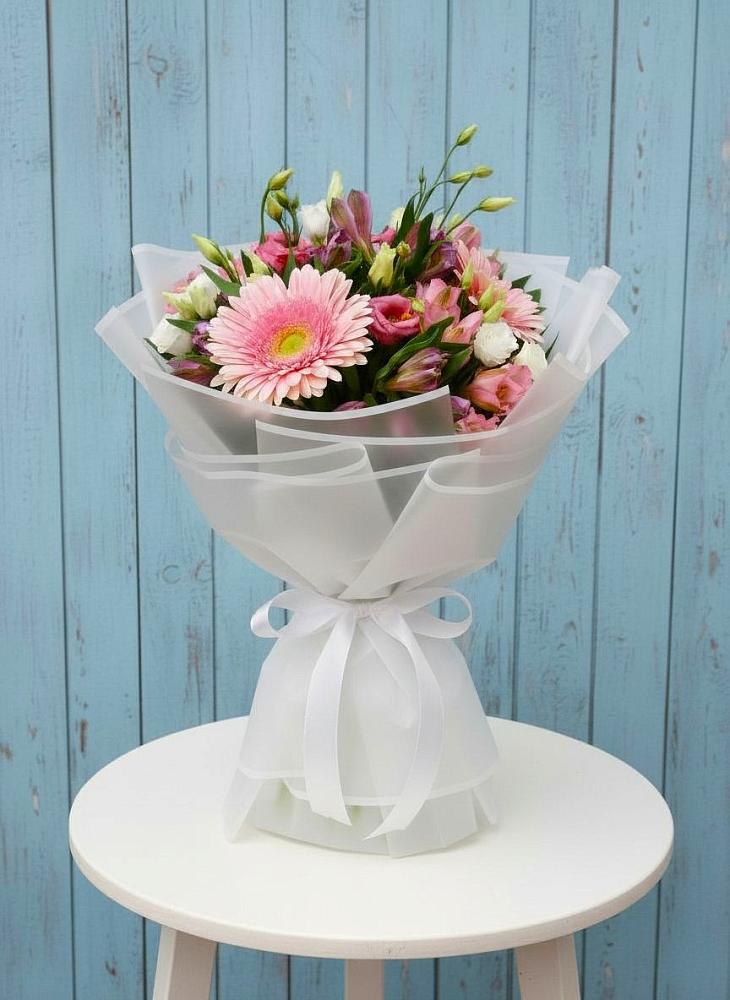 Букет цветов из: Герберы, Альстромерии и Лизиантусы в Посёлок совхоза Красковский