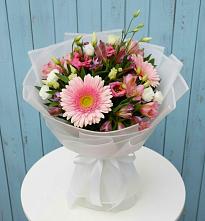 Букет цветов из:  Герберы, Альстромерии и Лизиантусы #REPLACE_PRED# Посёлок совхоза Красковский