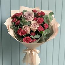 Букет цветов из:  Гвоздики и Розы в Посёлок совхоза Красковский
