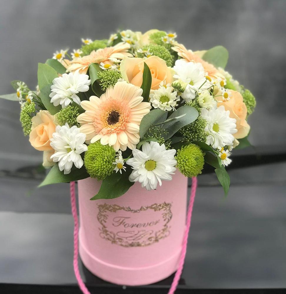 Цветочная композиция из Розы, Герберы и Хризантемы в шляпной коробке в Посёлок совхоза Красковский