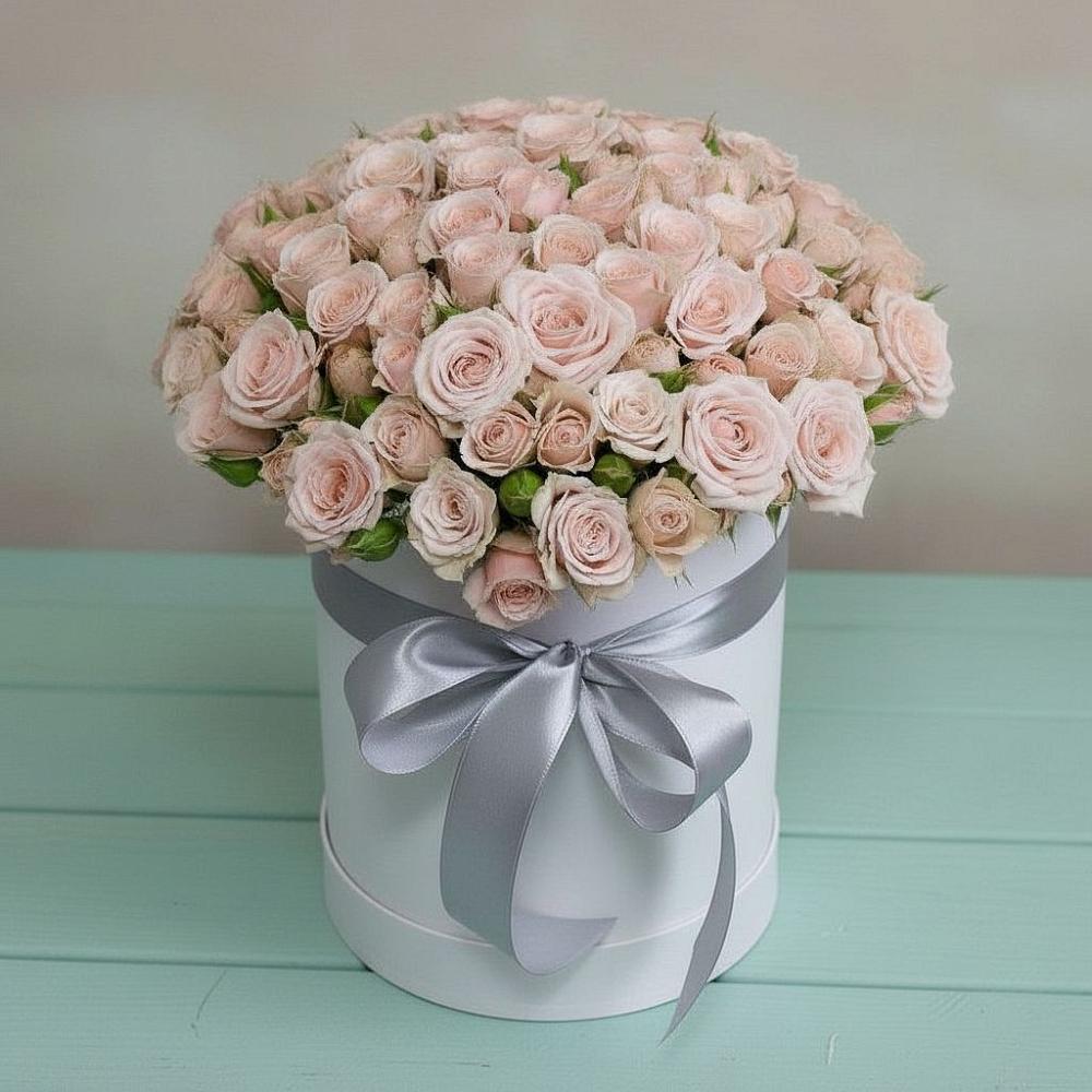 Цветочная композиция из Розы в шляпной коробке в Посёлок совхоза Красковский